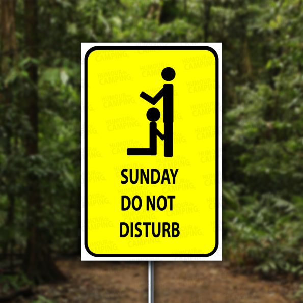 Vertical-HumourCamping-Pancarte-ne-pas-déranger-cest-dimanche